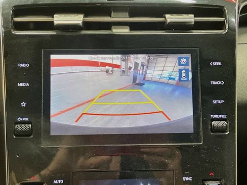 Used 2024 Hyundai Santa Cruz SEL AWD/4WD image 13