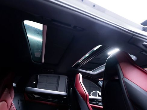 Used 2025 Porsche Panamera 4 AWD/4WD image 48