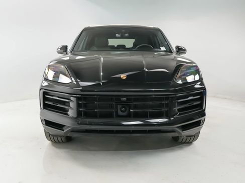 Used 2025 Porsche Cayenne E-Hybrid w/ Premium Package AWD/4WD image 6
