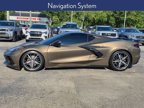 Used 2021 Chevrolet Corvette Stingray Premium Cpe w/ 3LT RWD image 2