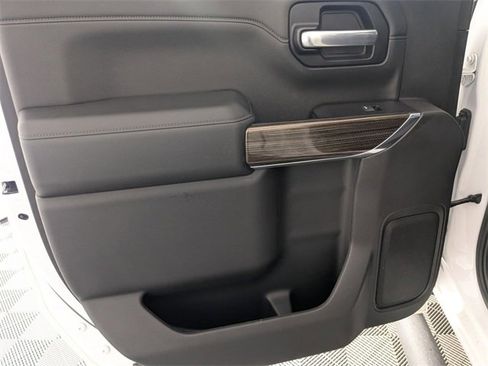 Used 2020 Chevrolet Silverado 1500 RST w/ All-Star Edition image 27