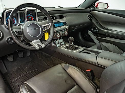 Used 2010 Chevrolet Camaro SS w/ RS Package RWD image 33
