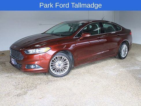 Used 2016 Ford Fusion SE w/ Equipment Group 202A image 1