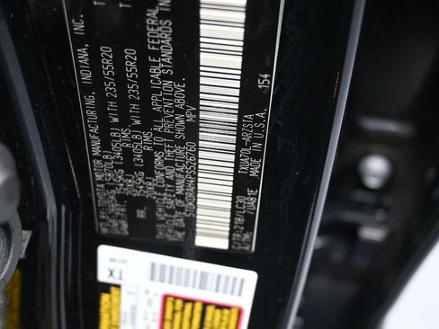 Used 2023 Toyota Highlander XSE FWD image 9