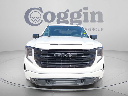 Used 2023 GMC Sierra 1500 Elevation AWD/4WD image 8