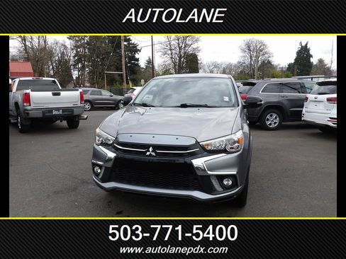 Used 2018 Mitsubishi Outlander Sport LE image 3