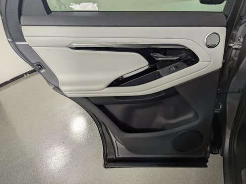 Used 2023 Land Rover Range Rover Evoque R-Dynamic S image 21