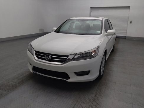 Used 2015 Honda Accord Touring image 15