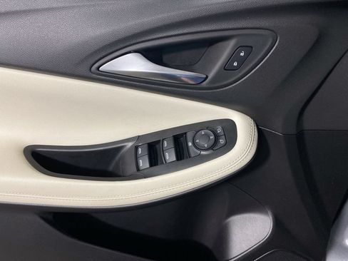 Used 2023 Buick Encore GX Preferred w/ Cold Weather Comfort Package FWD image 13
