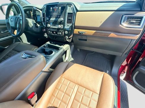 Used 2024 Nissan Titan Platinum Reserve w/ Moonroof Package AWD/4WD image 33