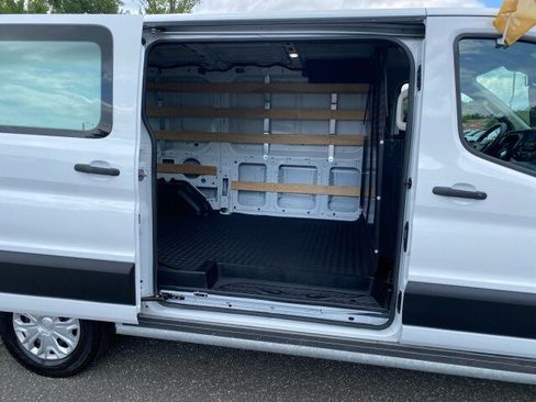 Used 2025 Ford Transit 250 Low Roof w/ Exterior Upgrade Package RWD image 24