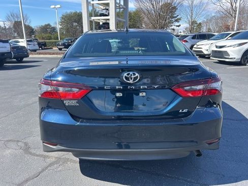 Used 2021 Toyota Camry LE image 6