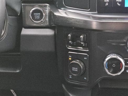 Used 2024 Ford F250 Lariat w/ FX4 Off-Road Package image 17
