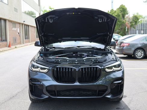 Used 2022 BMW X5 xDrive40i w/ M Sport Package AWD/4WD image 12