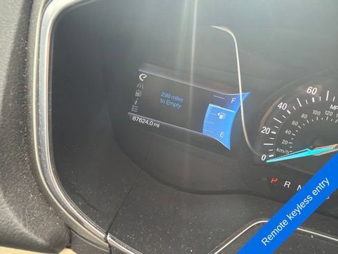 Used 2013 Ford Fusion SE FWD image 10