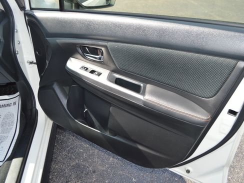 Used 2017 Subaru Crosstrek 2.0i Premium AWD/4WD image 26