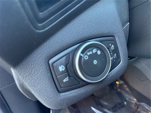 Used 2019 Ford Escape SEL AWD/4WD image 30