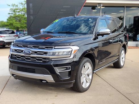 Used 2024 Ford Expedition Platinum AWD/4WD image 1