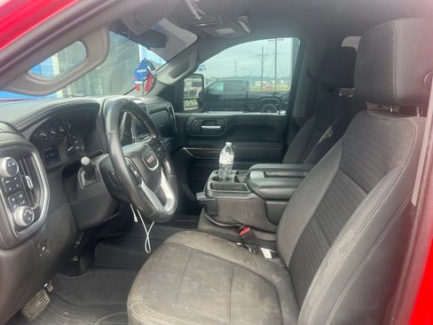 Used 2021 GMC Sierra 2500 SLE w/ SLE Value Package; AWD/4WD image 2