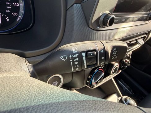 Used 2023 Hyundai Kona SEL FWD image 18