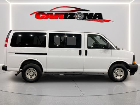 Used 2017 Chevrolet Express 3500 LS RWD image 7