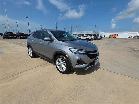 Used 2023 Buick Encore GX Preferred w/ Cold Weather Comfort Package FWD image 3
