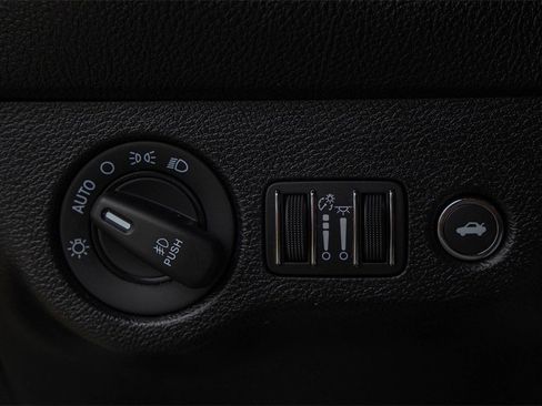 Used 2021 Dodge Challenger SXT w/ Blacktop Package image 19