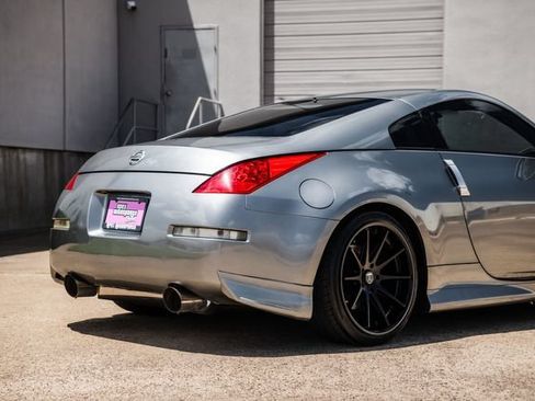 Used 2006 Nissan 350Z Coupe RWD image 44