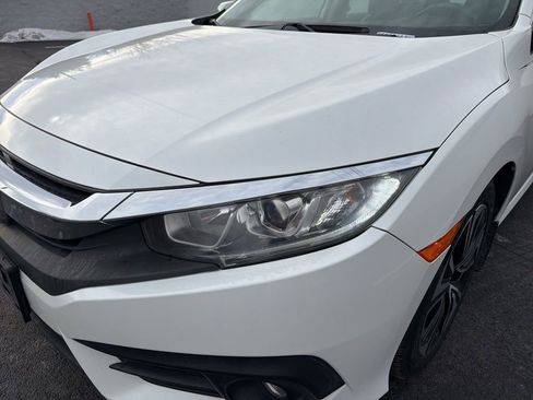 Used 2018 Honda Civic EX-L image 9