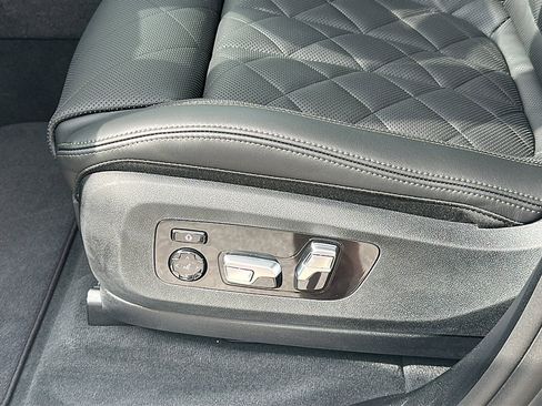 New 2026 BMW X5 xDrive40i w/ M Sport Package image 12