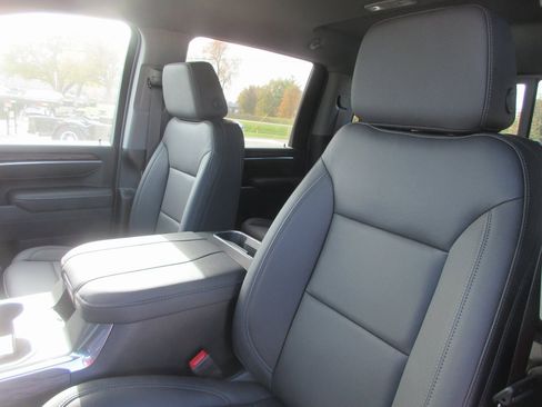 New 2026 GMC Sierra 3500 SLT w/ SLT Premium Package image 14