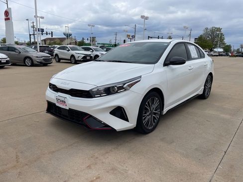 Used 2024 Kia Forte GT-Line FWD image 2