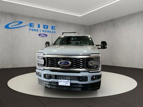 New 2026 Ford F350 Platinum image 2