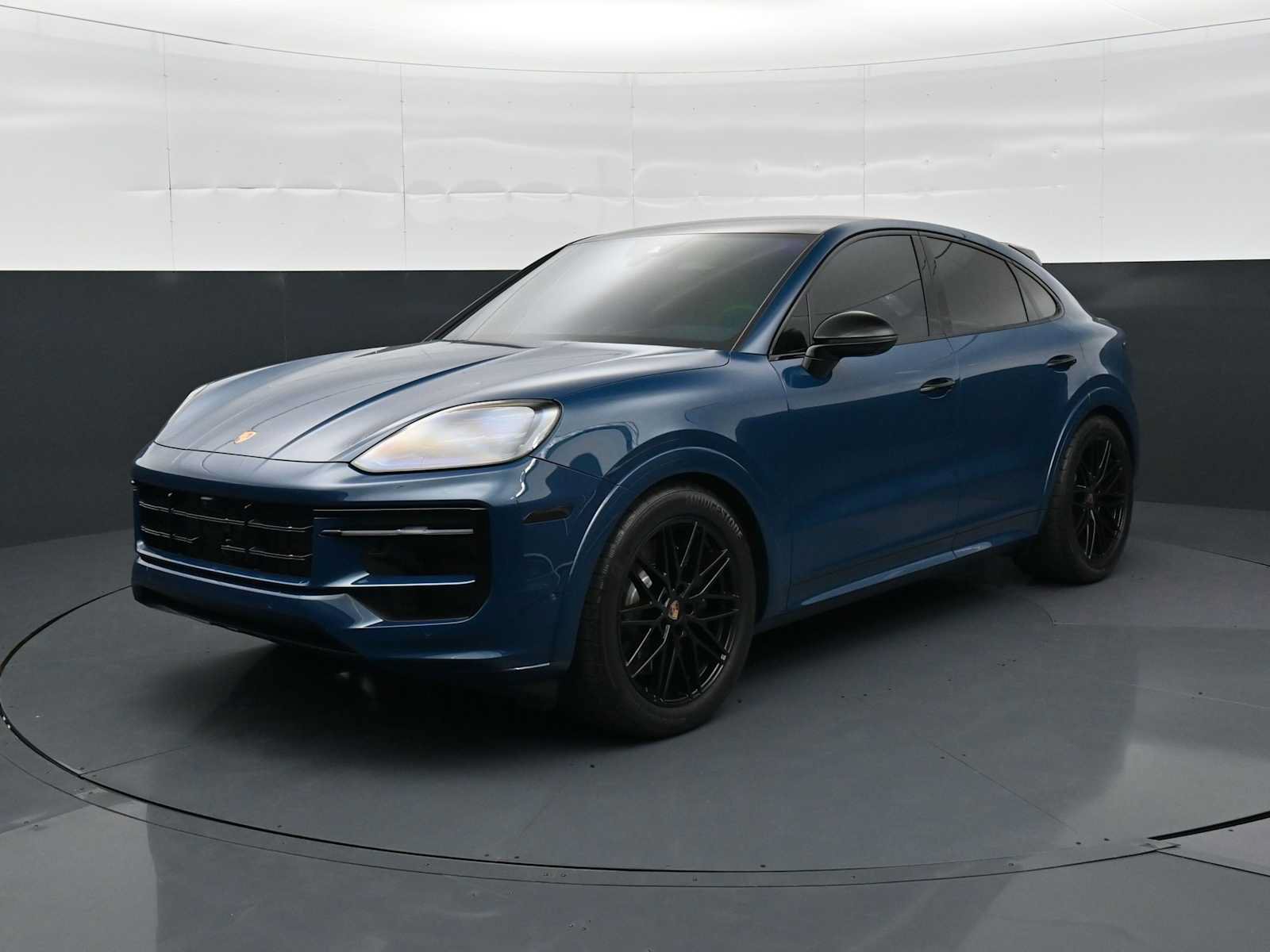 Certified 2026 Porsche Cayenne GTS AWD/4WD image 1