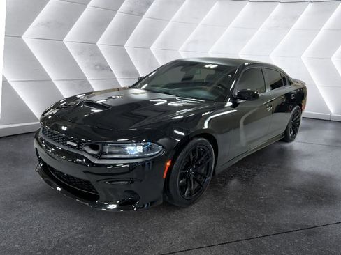 Used 2023 Dodge Charger Scat Pack w/ Daytona Edition Group image 2