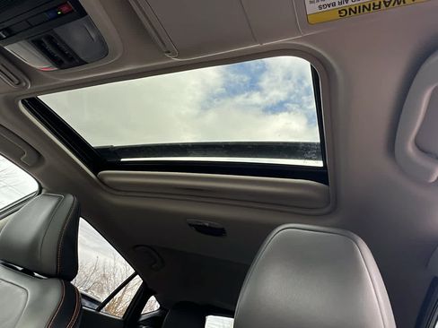 Used 2024 Subaru Crosstrek 2.5i Limited image 31