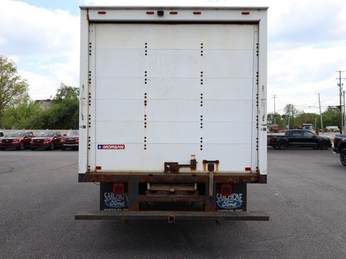 Used 2014 Ford E-450 and Econoline 450 Super Duty w/ Power Windows & Locks Group RWD image 4