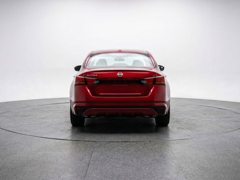 Used 2025 Nissan Altima 2.5 SV image 7