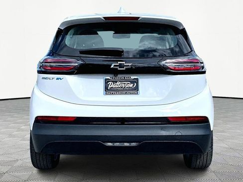 Used 2023 Chevrolet Bolt LT image 4