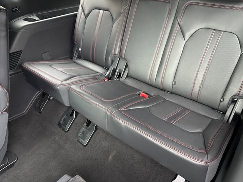 Used 2024 Ford Expedition Max Limited image 15