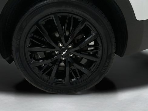 Used 2022 Kia Telluride SX w/ SX Prestige Package AWD/4WD image 8
