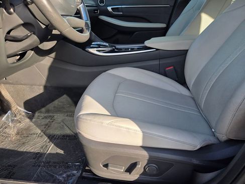 Used 2022 Hyundai Sonata Limited FWD image 11