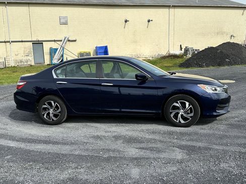 Used 2016 Honda Accord LX image 9