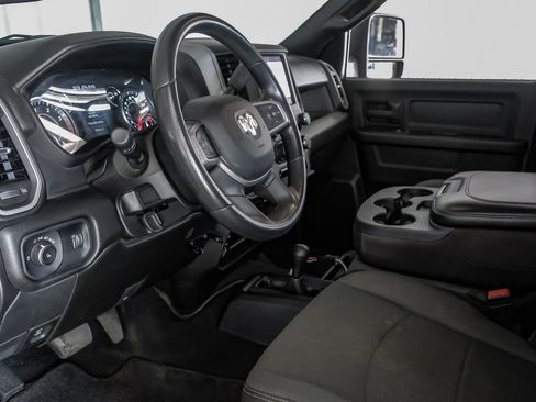 Used 2024 RAM 3500 Tradesman w/ Chrome Appearance Group AWD/4WD image 15
