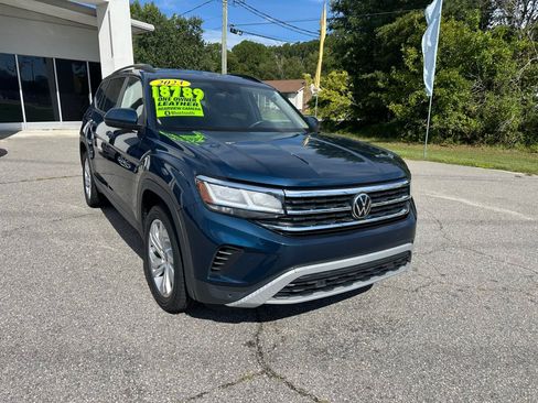Used 2023 Volkswagen Atlas SE AWD/4WD image 7