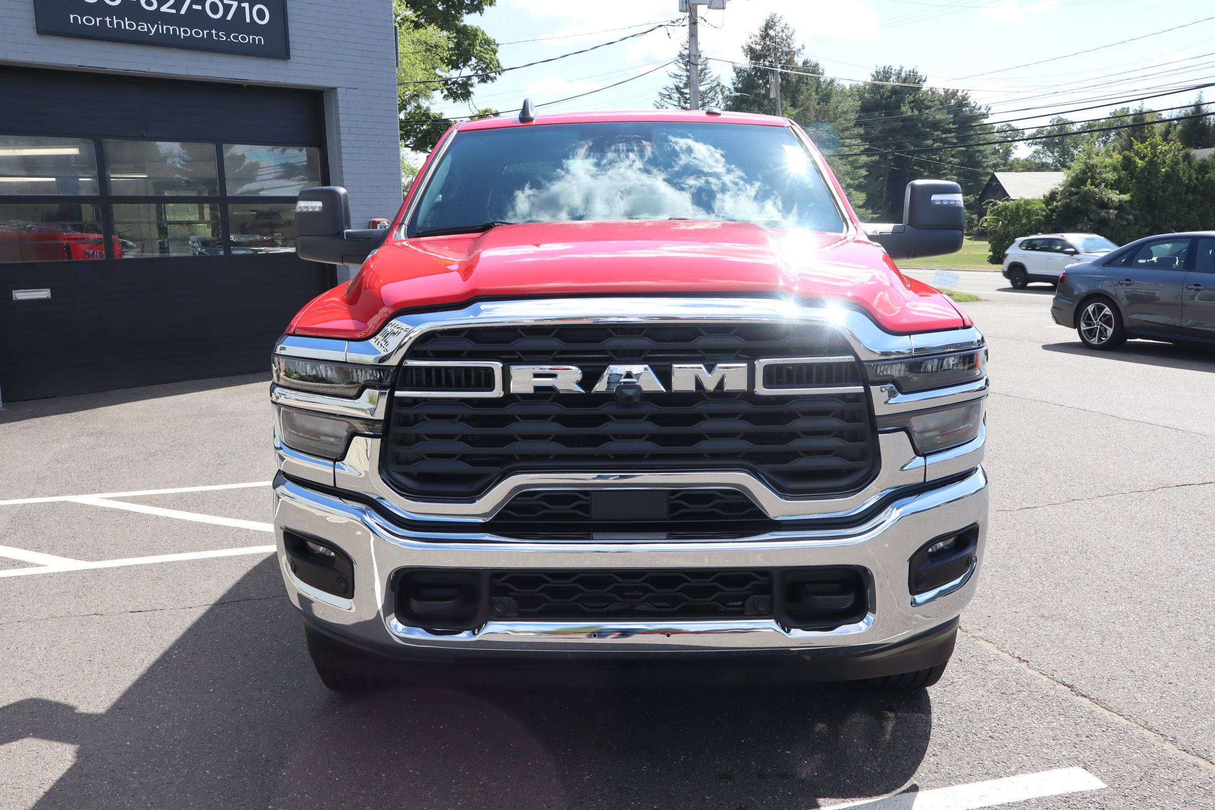 Used 2026 RAM 2500 Big Horn AWD/4WD image 3