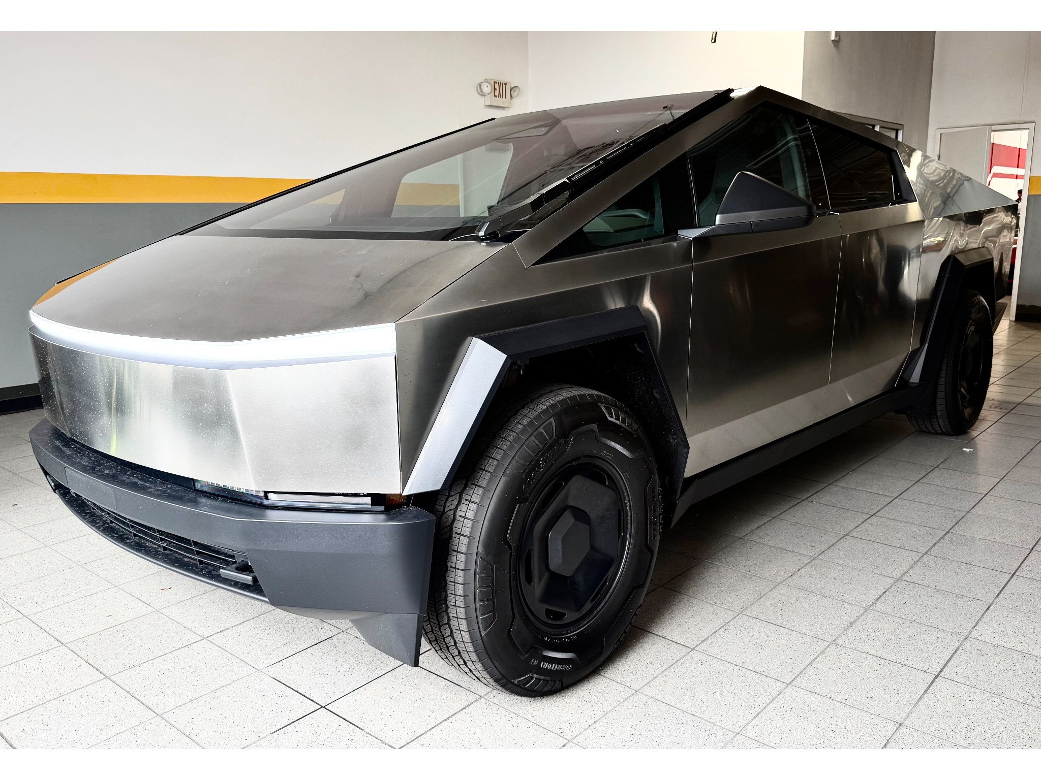 Used 2026 Tesla Cybertruck AWD Crew Cab image 1