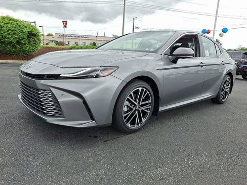 New 2026 Toyota Camry XLE FWD image 3
