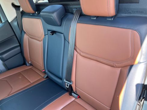 Used 2022 Ford Maverick Lariat w/ Lariat Luxury Package FWD image 13
