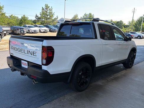 New 2026 Honda Ridgeline Black Edition image 6